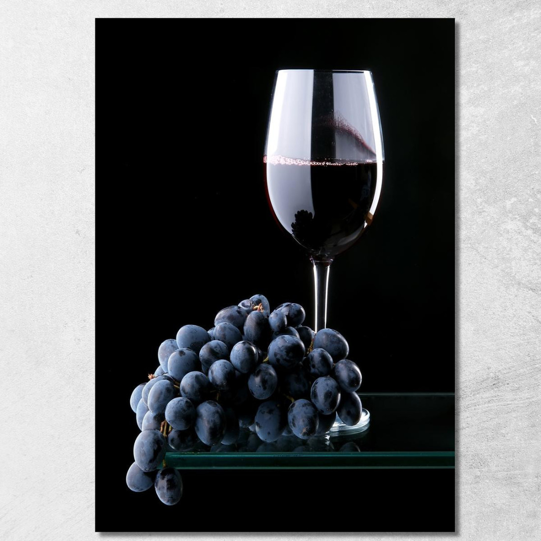 Quadro Moderno Calice Di Vino Rosso Con Grappolo D'Uva Su Sfondo Nero foo16 quadro stampato su tela Quadro Moderno Calice Di Vino Rosso Con Grappolo D'Uva Su Sfondo Nero foo16 quadro stampato su tela